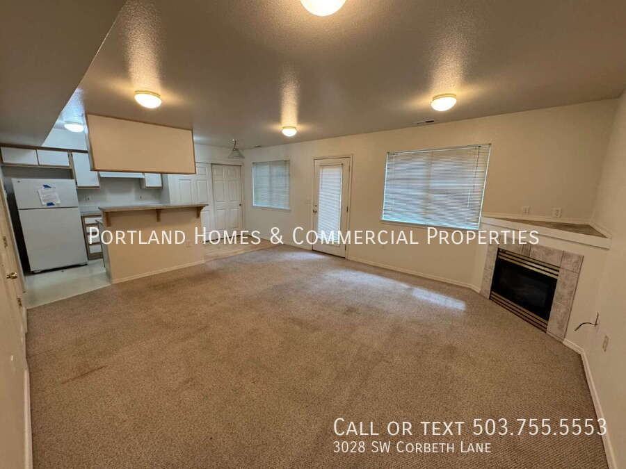 3028 Sw Corbeth Ln - Photo 2 of 12