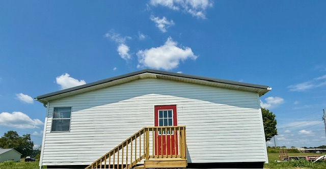 170 Sadler Rd - Photo 3 of 17