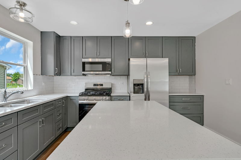 901 Covey Ln - Photo 2 of 12