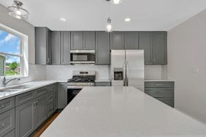 featured image of 901 Covey Ln