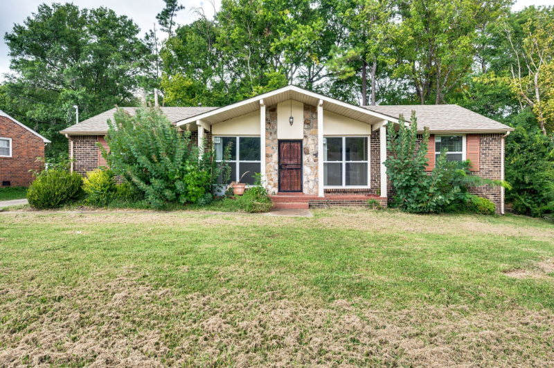 5409 Country Dr - Photo 2 of 20