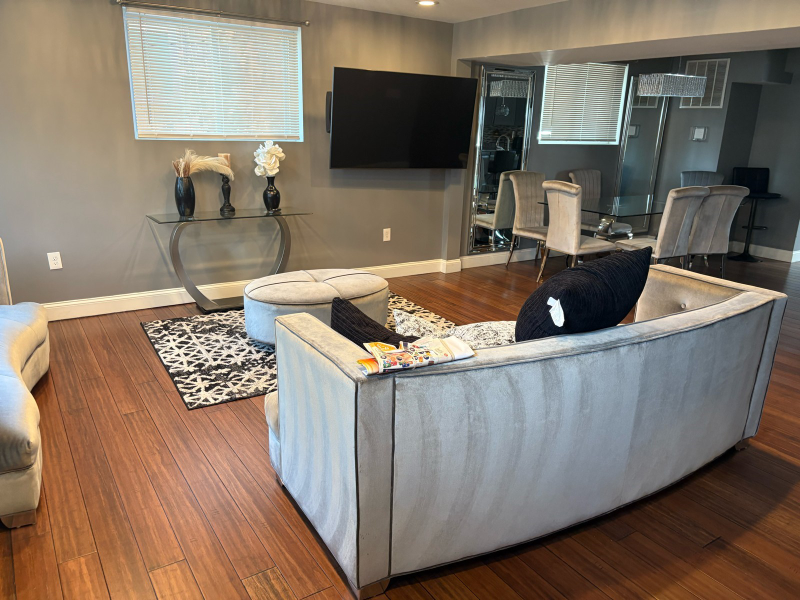 5033 E Capitol St Se - Photo 2 of 14