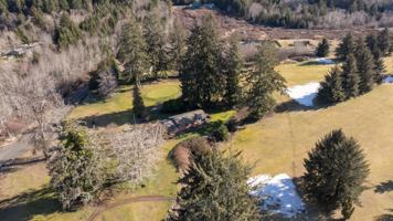 featured image of 2498 Fowler Rd