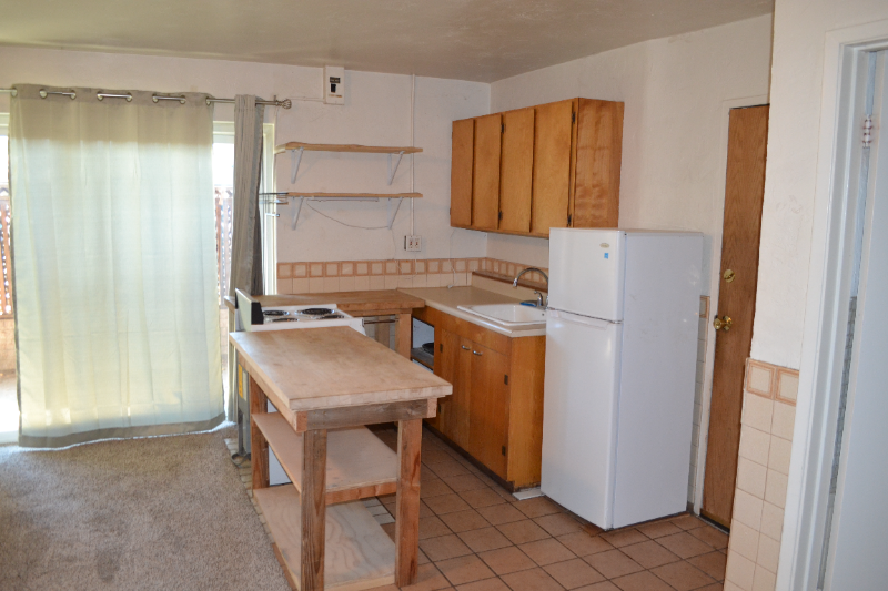130 Live Oak Ave - Photo 2 of 9