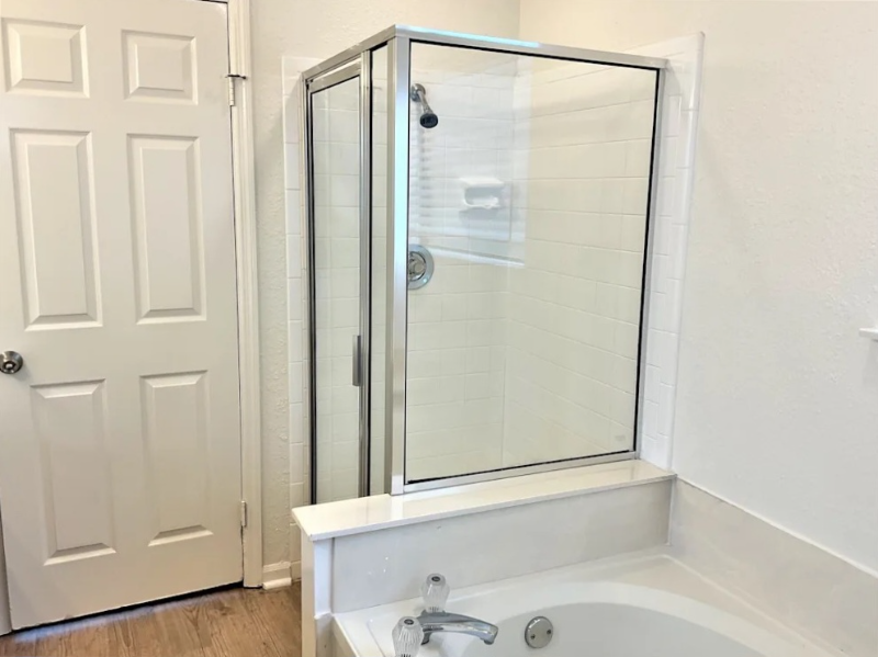 1803 Shoreline Mesquite - Photo 3 of 7