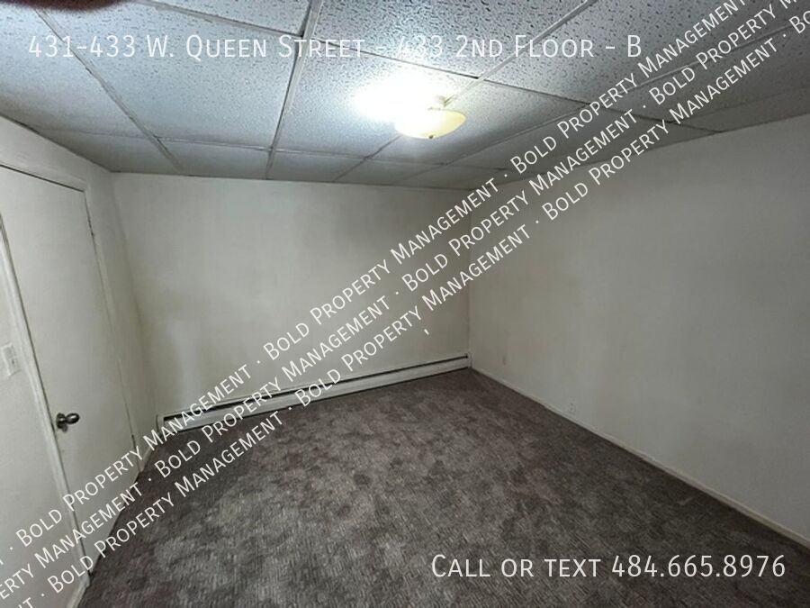 431-433 W Queen St 2nd Fl #B - Photo 3 of 8