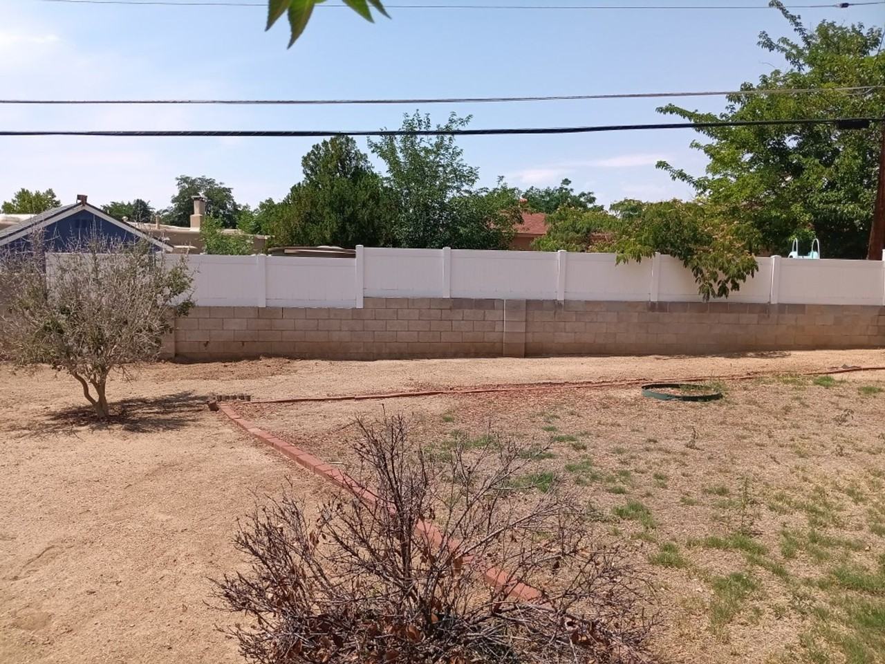 1905 Moon St Ne - Photo 6 of 32