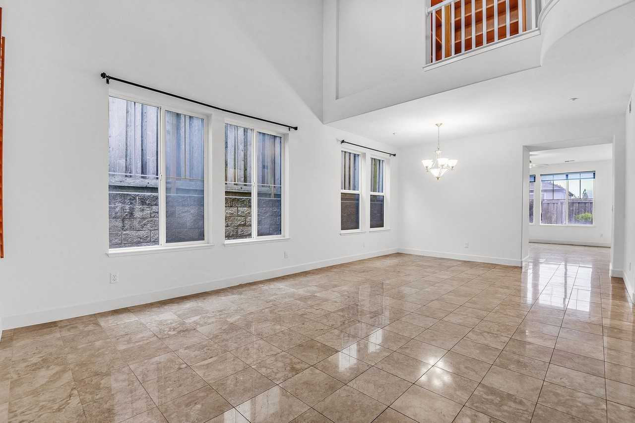 3503 Bering Dr - Photo 3 of 41