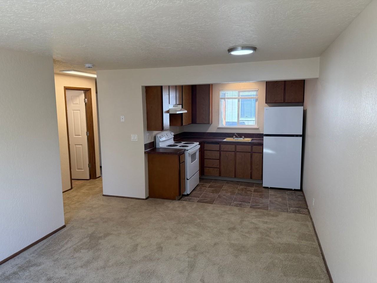 1425-1439 Salishan St SE - Photo 6 of 17