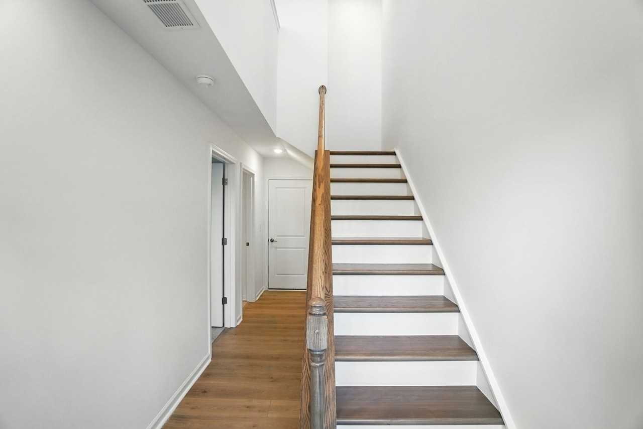 5033 Westmead Lane - Photo 4 of 50