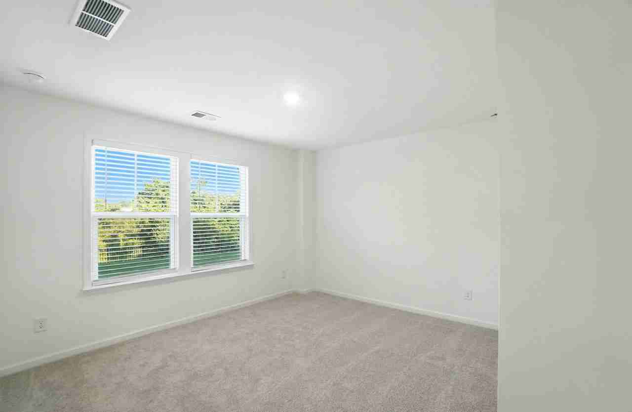 5033 Westmead Lane - Photo 6 of 50