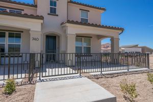 featured image of 740 W Sunfire Ln