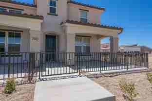 740 W Sunfire Ln - Photo 1 of 1