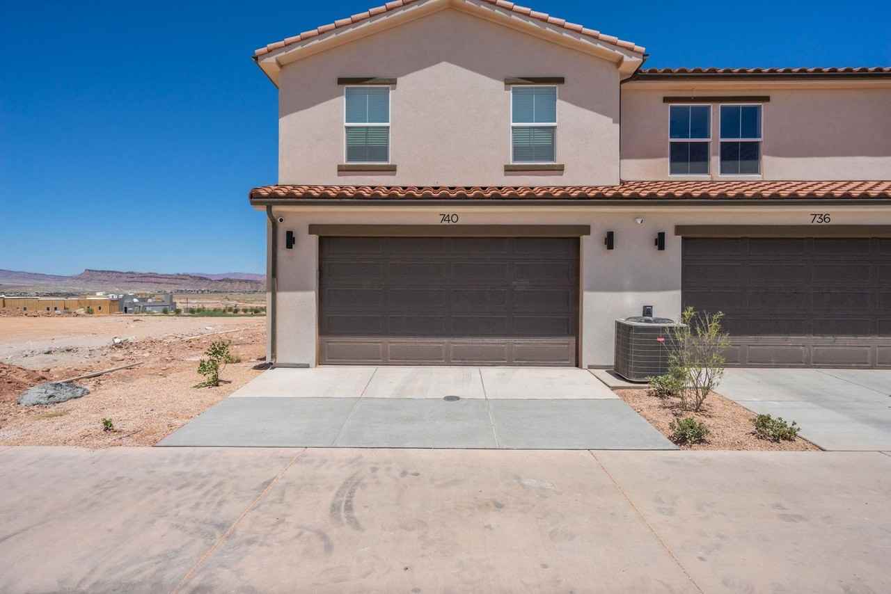 740 W Sunfire Ln - Photo 5 of 50