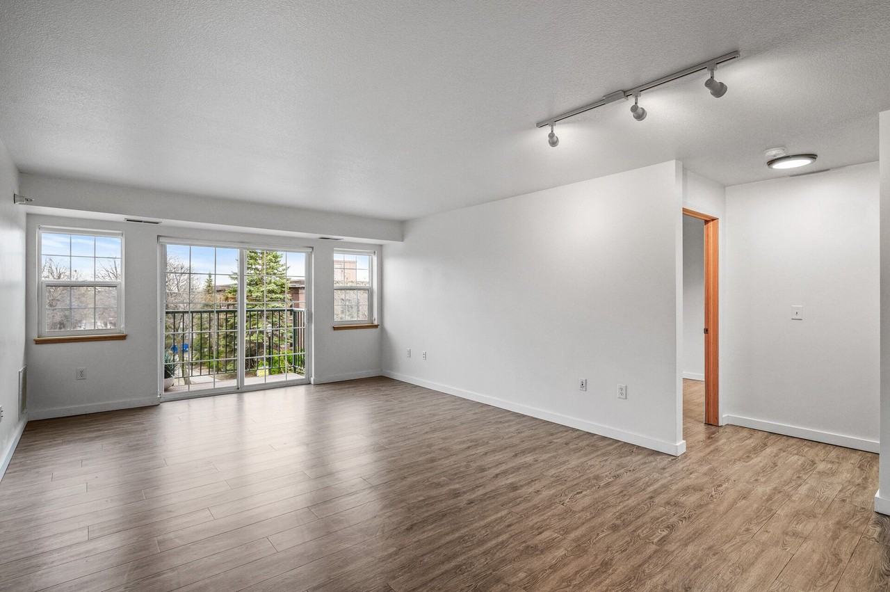 Wedgewood Apartments - Photo 7 of 12