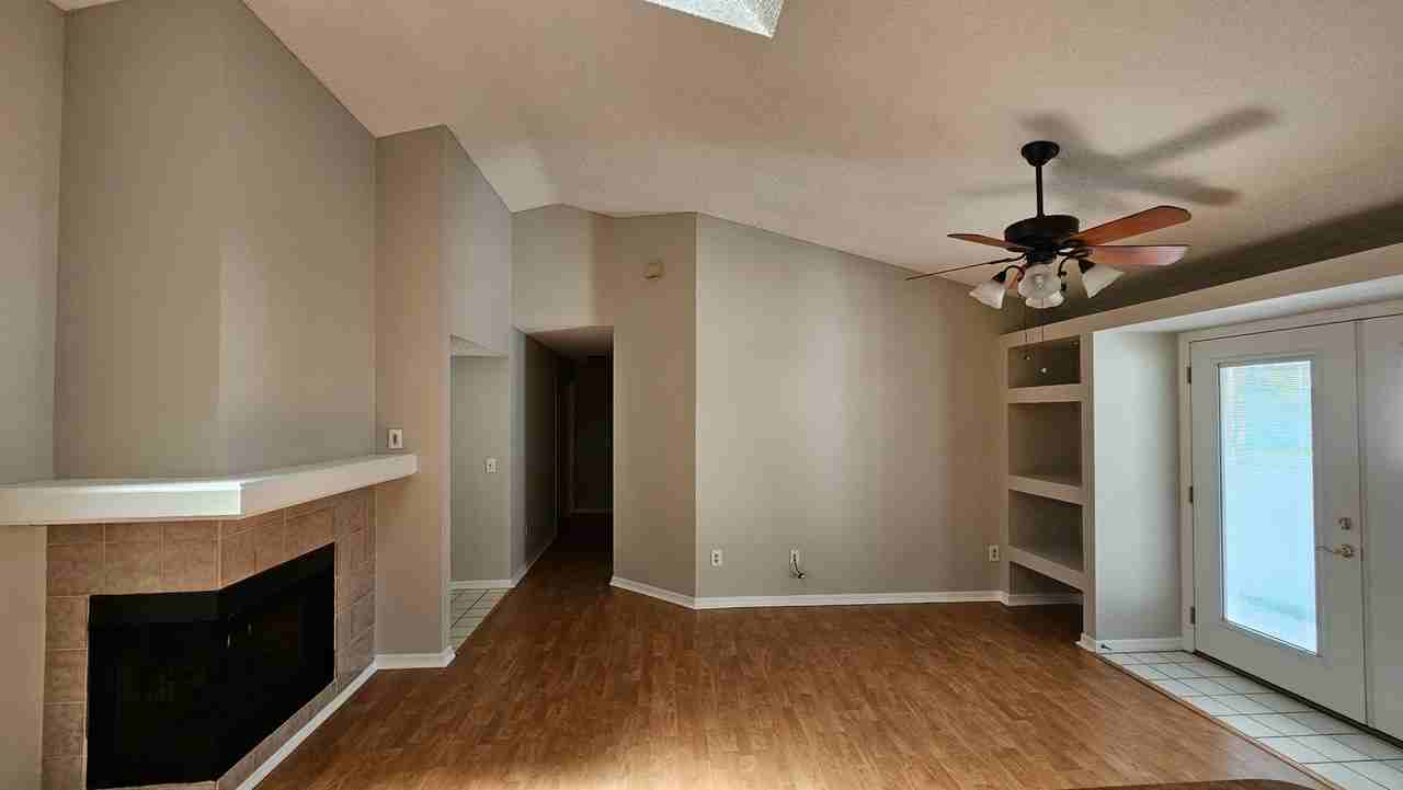 2212 Faxton Ct - Photo 3 of 16