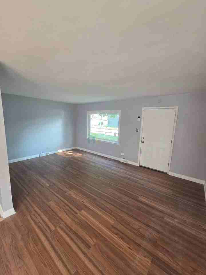 1702 West Edmaire Street - Photo 3 of 20