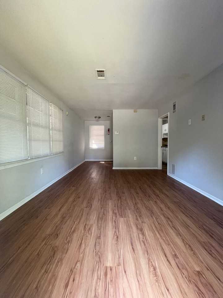 3510 Dundale Road - Photo 5 of 12