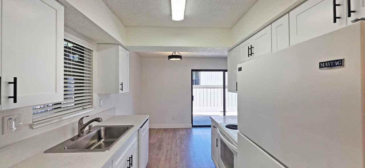 Cambridge Oaks Apartments - Photo 2 of 50