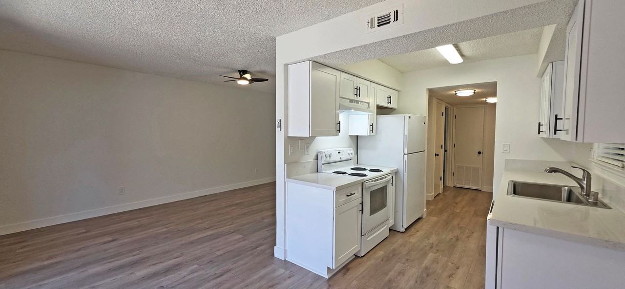 Cambridge Oaks Apartments - Photo 6 of 50