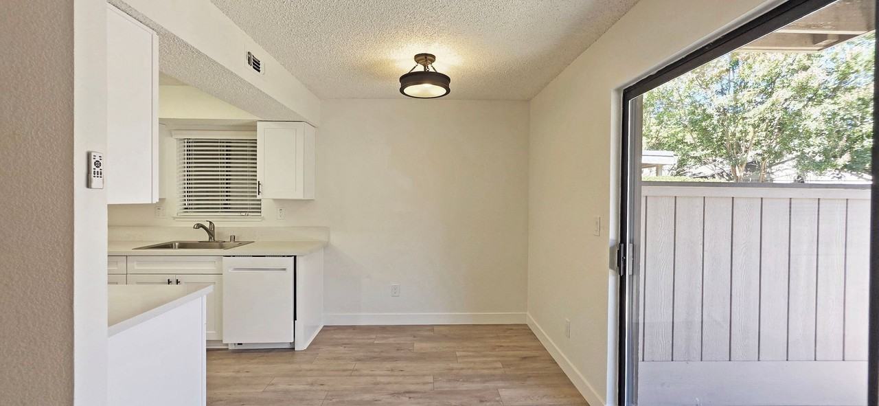 Cambridge Oaks Apartments - Photo 7 of 50