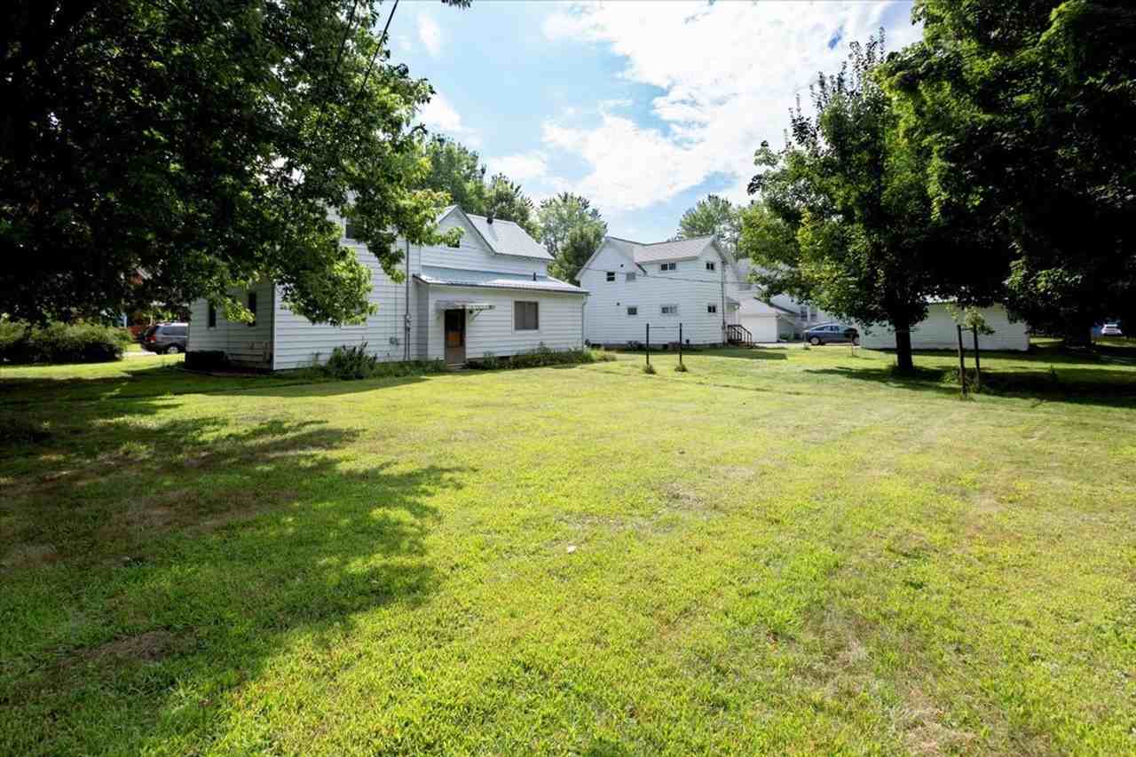 1803 1/2 11th St E - Photo 3 of 14