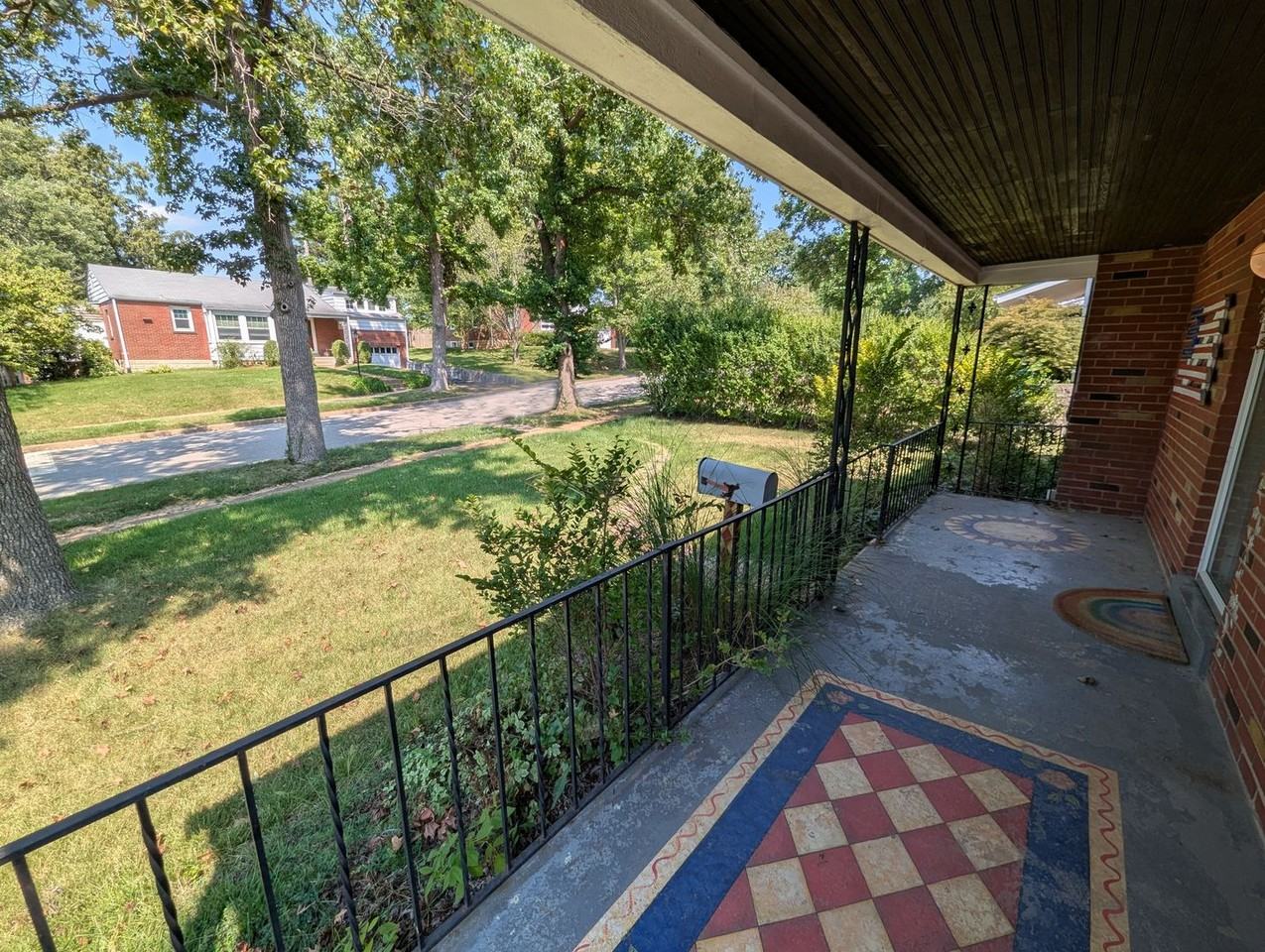 8638 Henrietta Ave - Photo 2 of 22