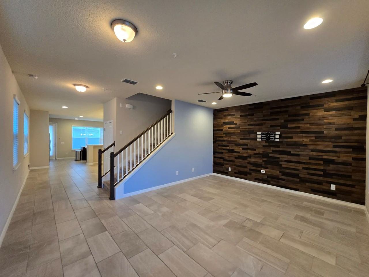 8642 Vedder Ln - Photo 3 of 50