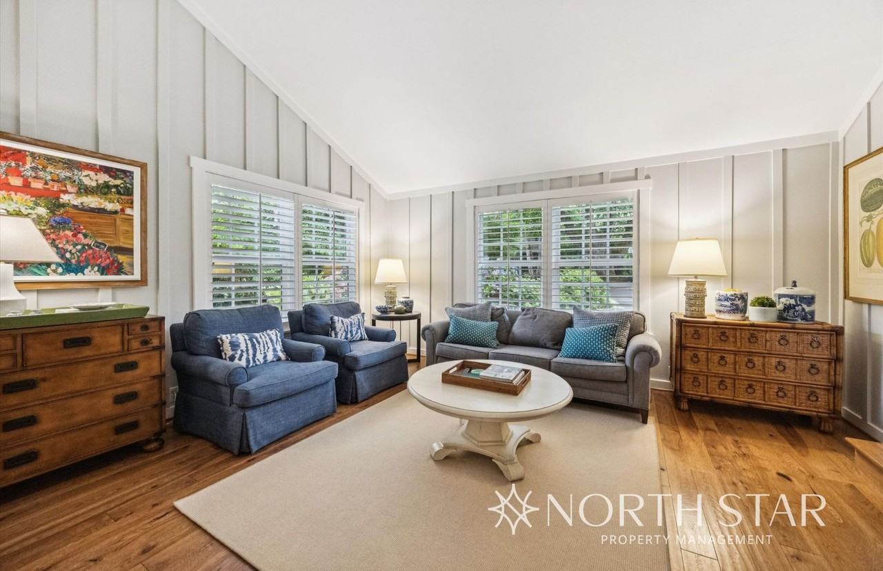 569 7th St - Photo 2 of 47