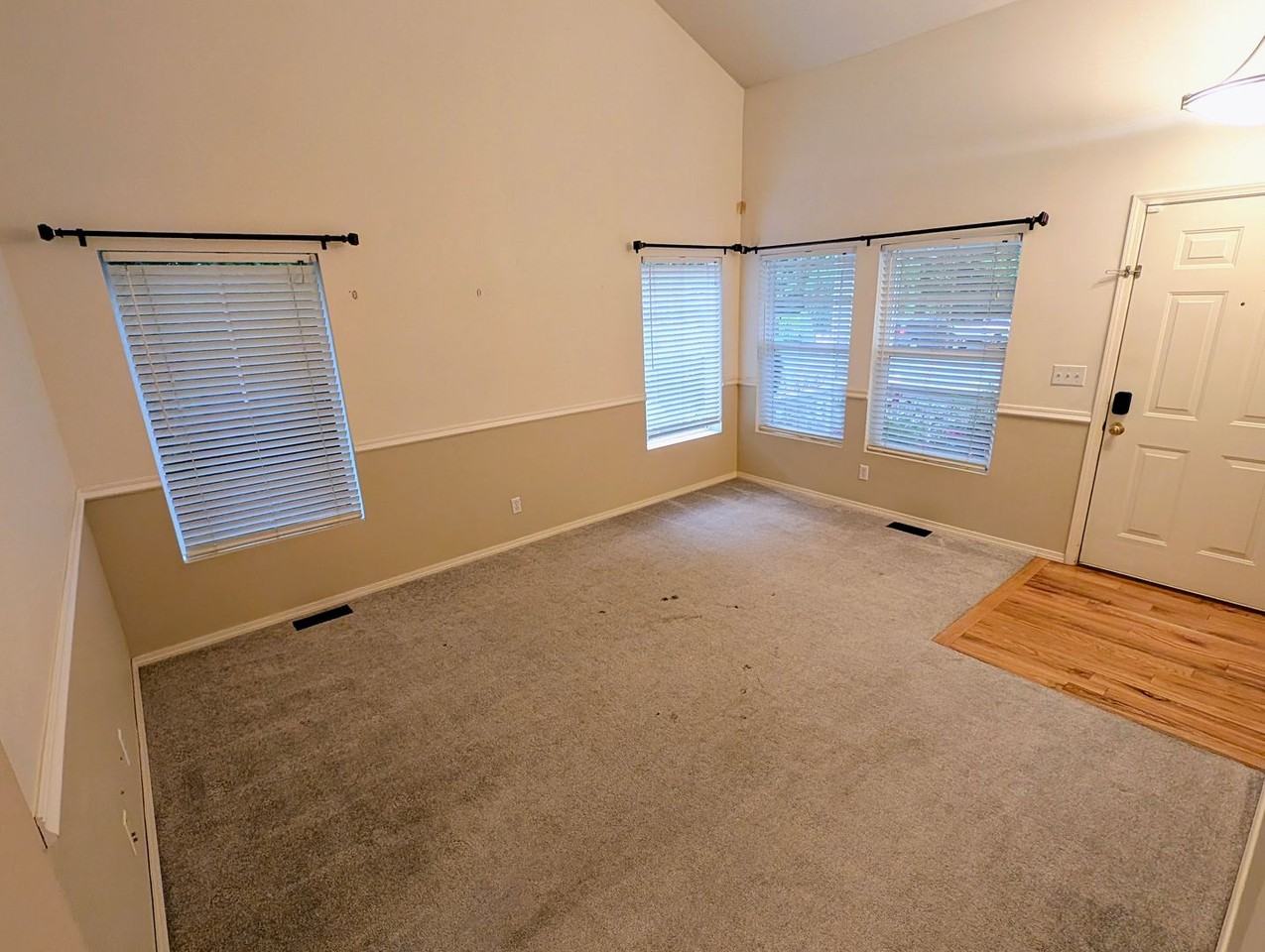 12810 64th Ave Se - Photo 3 of 28