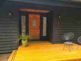 featured image of 102 Byron Rd