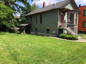 1945 Nw Raleigh St - Photo 1 of 1