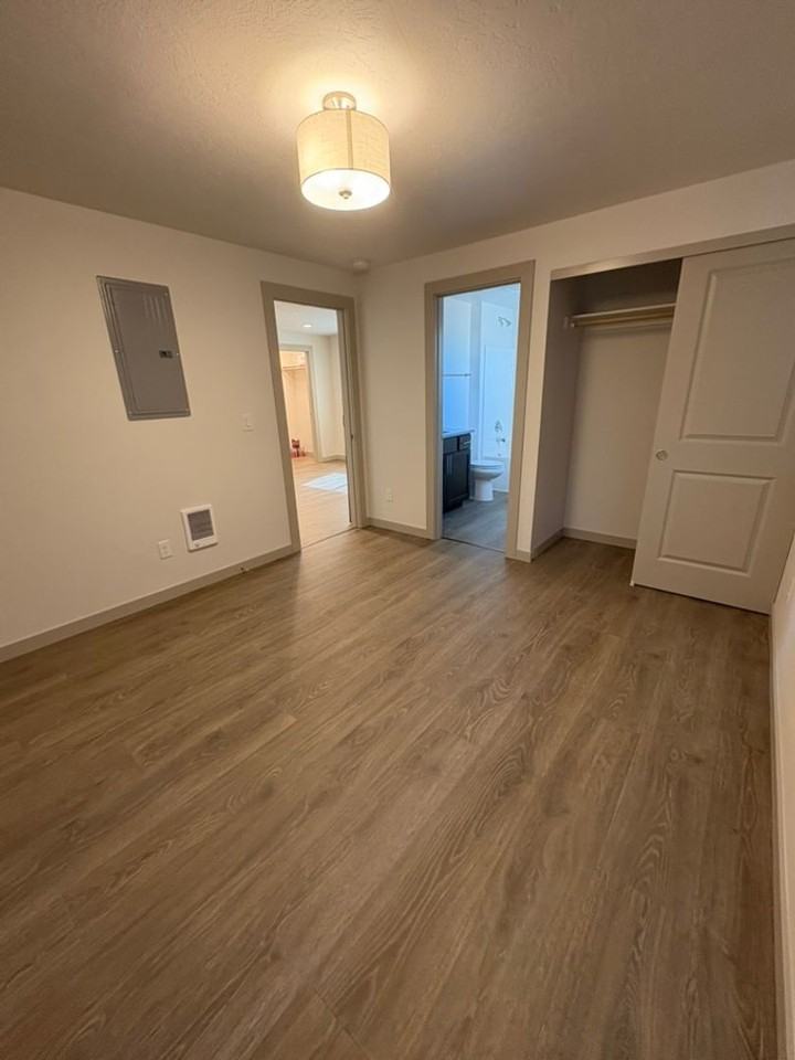 16488 Carter Ct - Photo 7 of 14