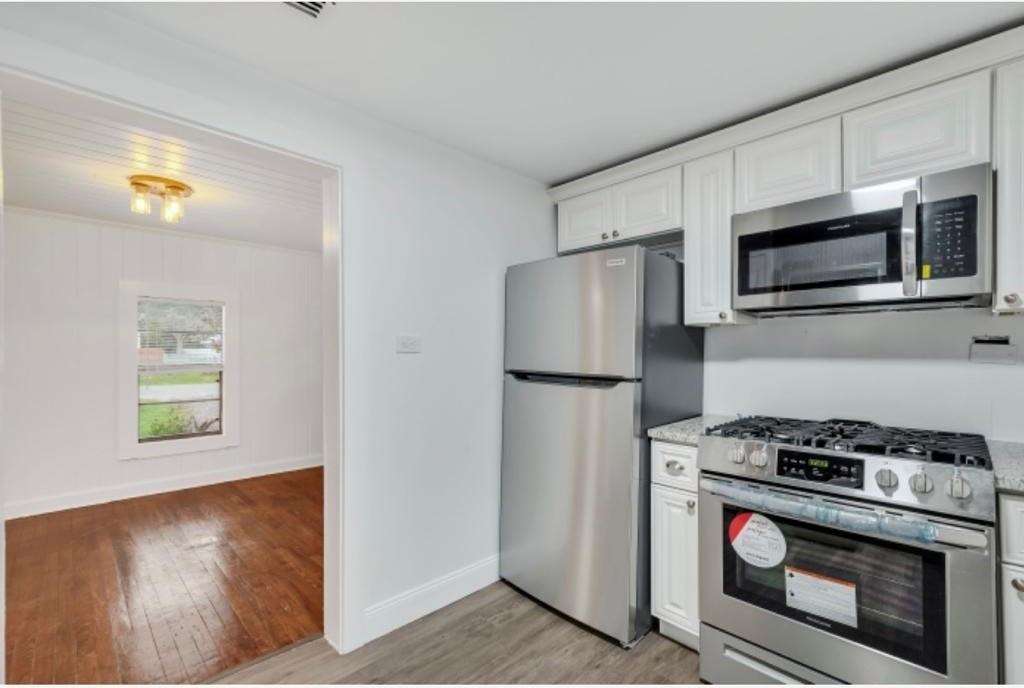 1232 Taratine Drive - Photo 3 of 7