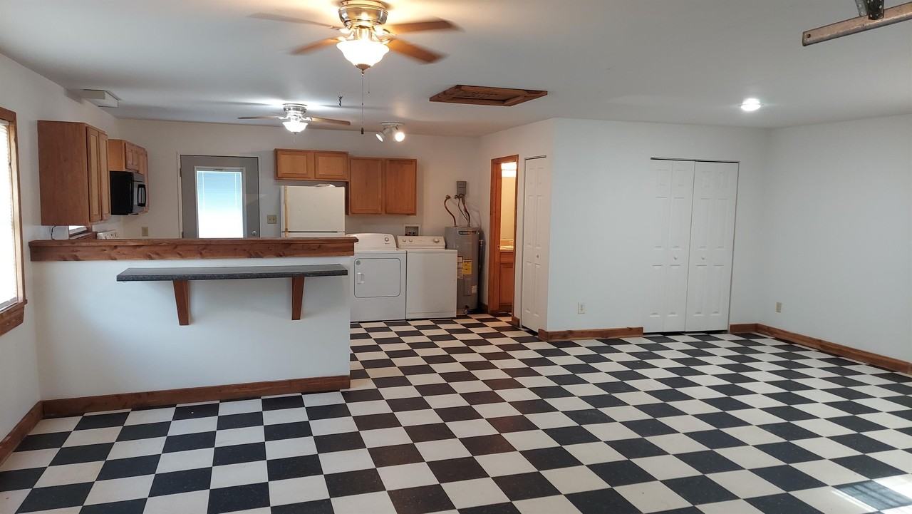 510 W 13th St, Russellville, AR - Photo 3 of 10