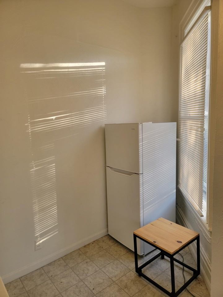 149 South 800 East - Photo 7 of 17