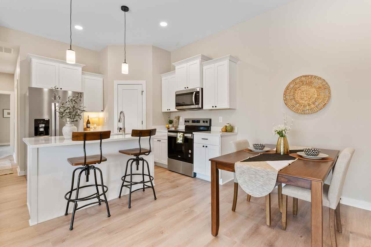 400 Trails Head Ct - Photo 2 of 10