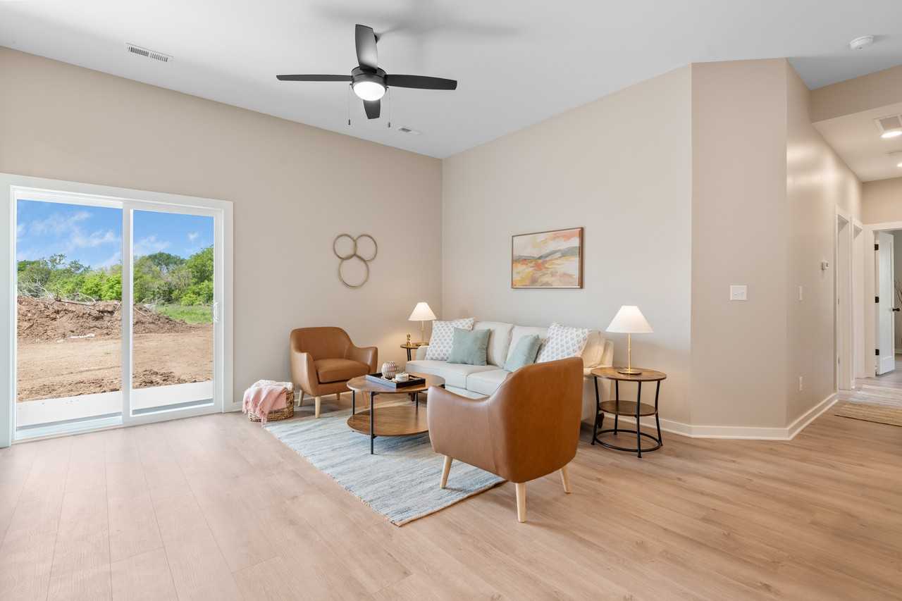 400 Trails Head Ct - Photo 3 of 10