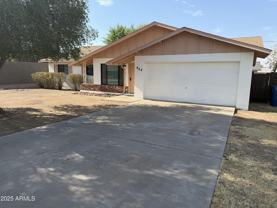 944 E Concorda Dr - Photo 1 of 1