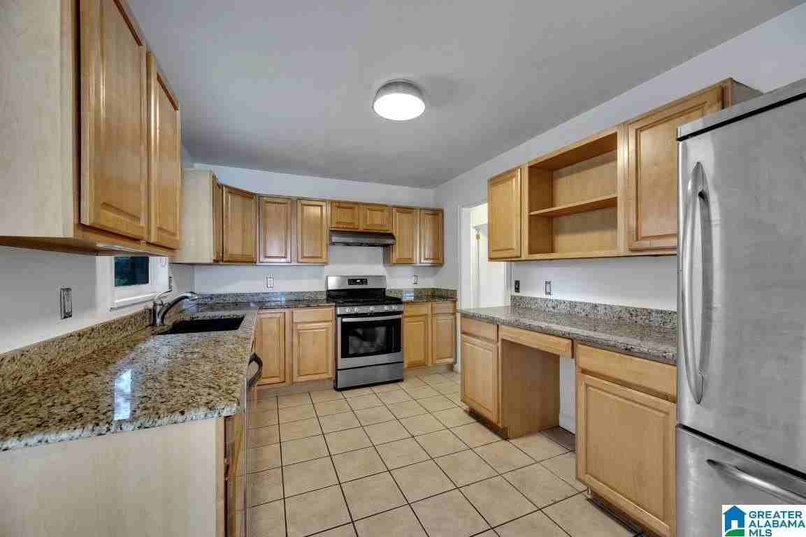 5321 Crestwood Blvd - Photo 5 of 30