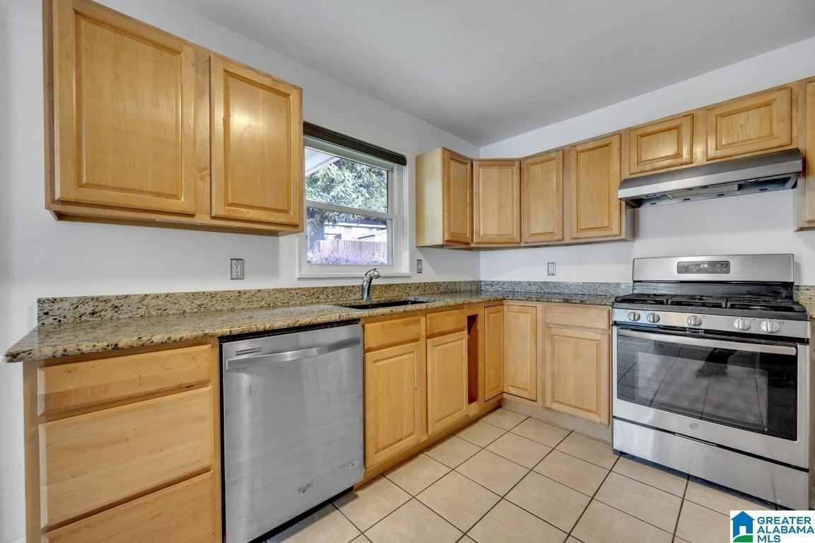 5321 Crestwood Blvd - Photo 6 of 30