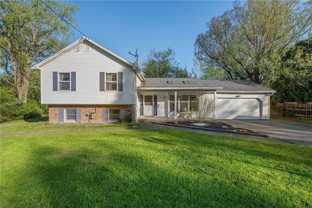 214 Christopher Ln - Photo 1 of 1