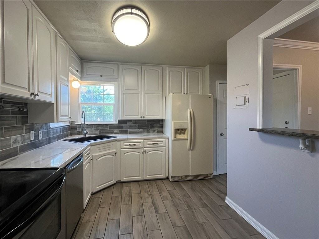 4941 Willowbrook Drive - Photo 5 of 16