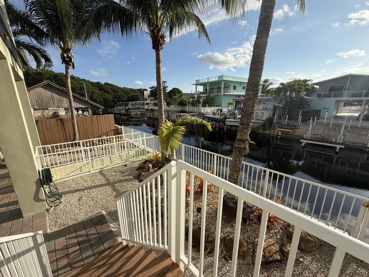 903 Tropical Ln - Photo 6 of 46