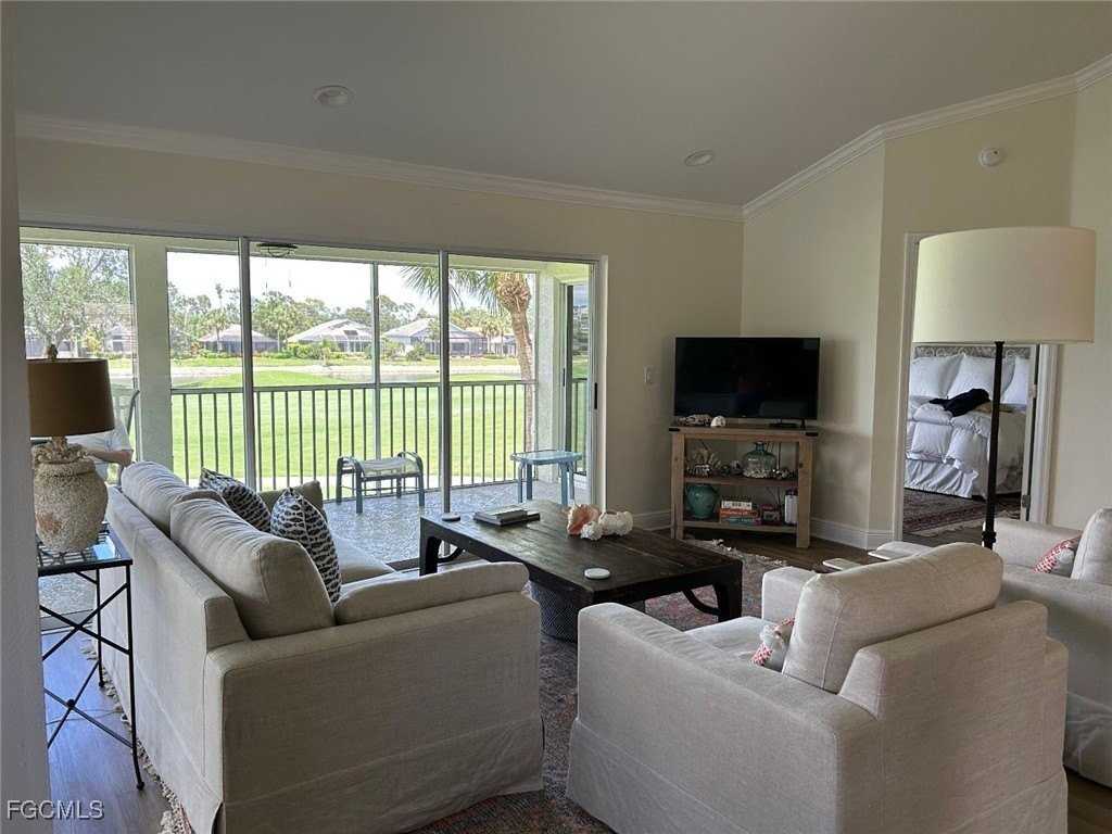 8361 Grand Palm Dr Apt 2 #2 - Photo 3 of 14