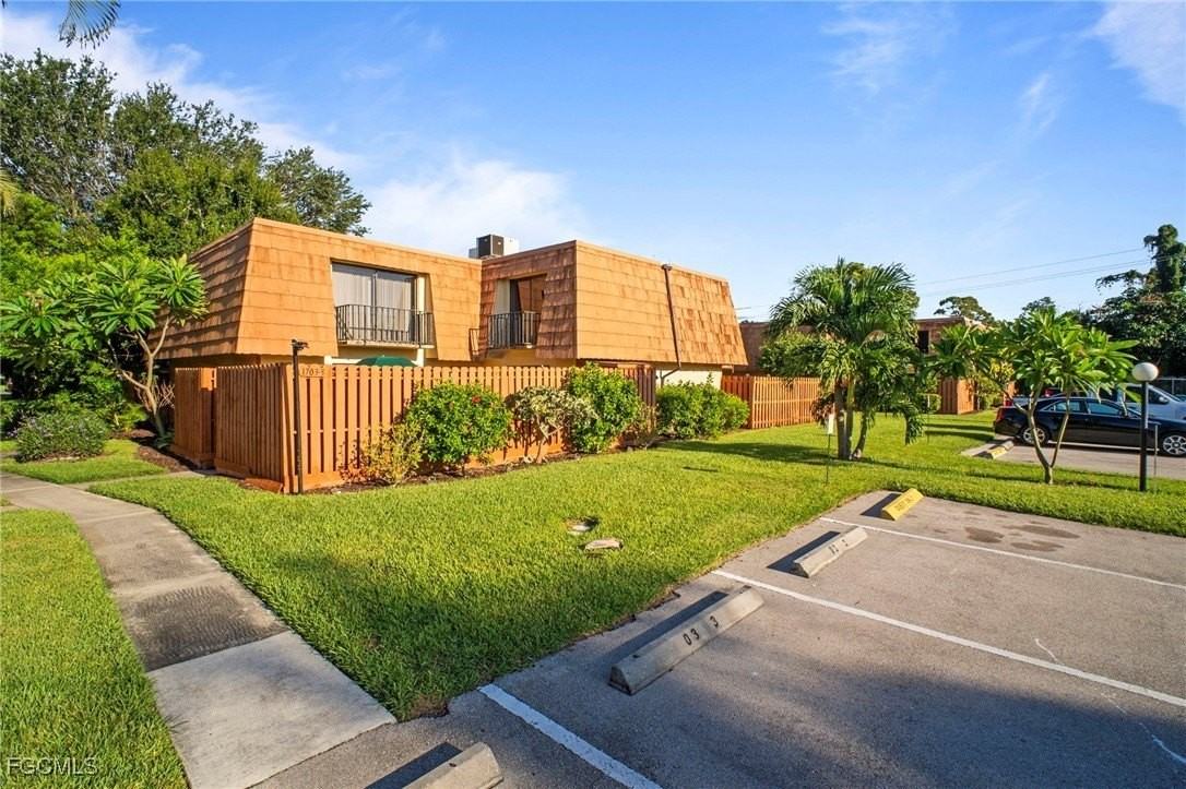 1703 Park Meadows Dr - Photo 5 of 41