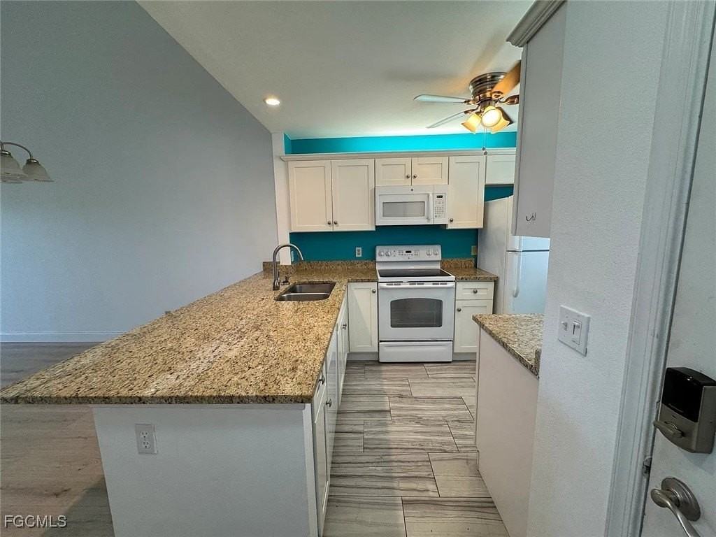 17035 Terraverde Cir - Photo 4 of 9