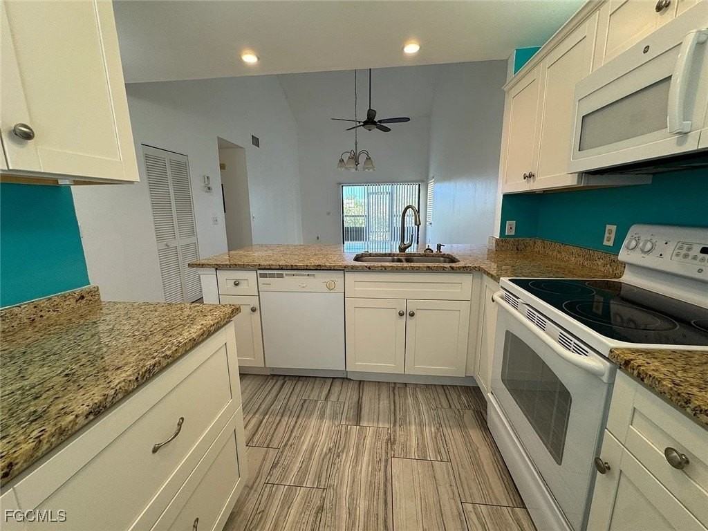 17035 Terraverde Cir - Photo 5 of 9