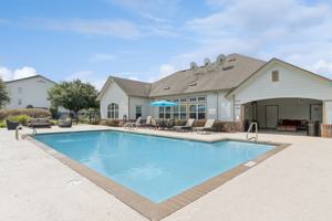 featured image of 2464 Talbot Ave