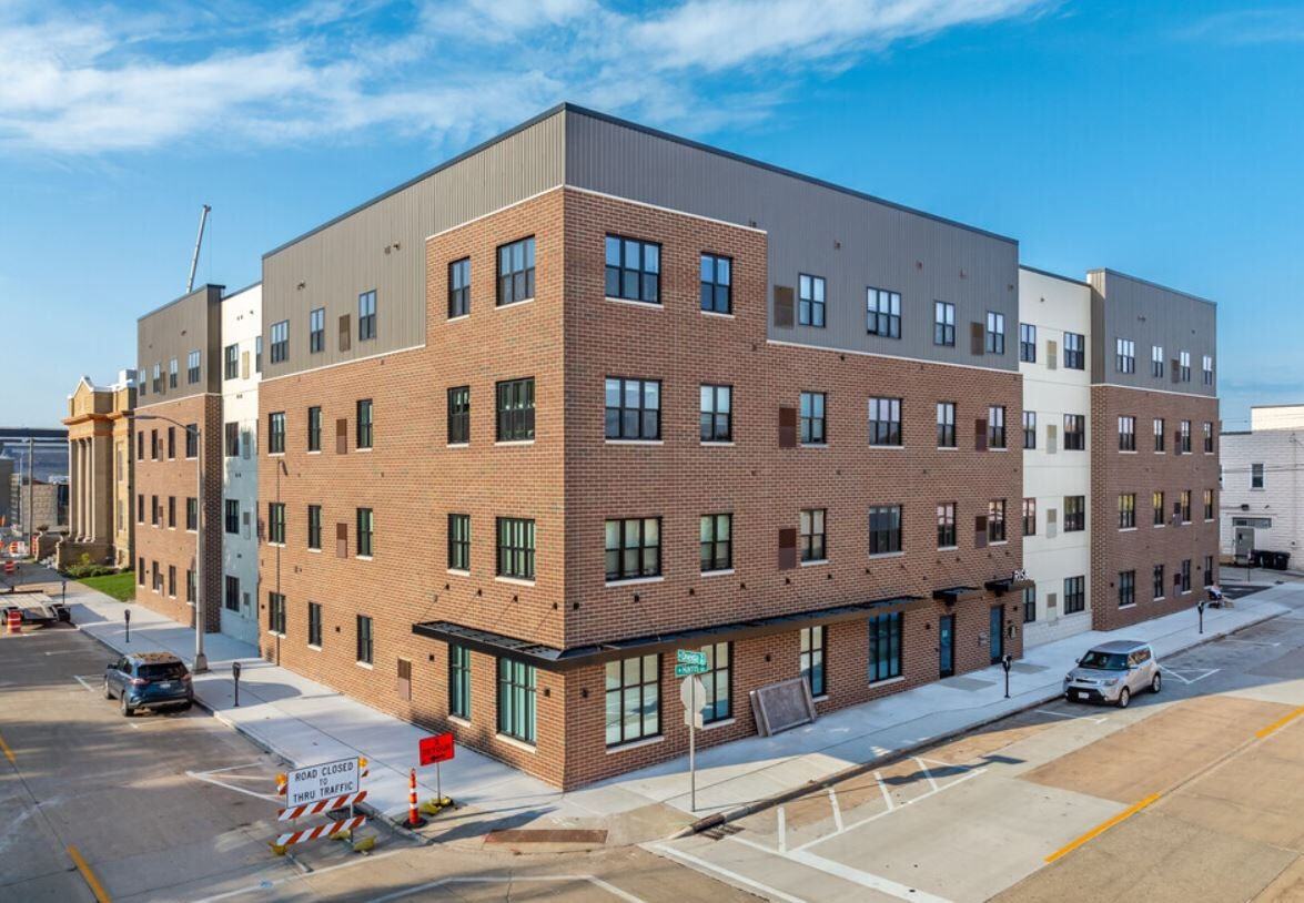 Rise Apartments - Photo 5 of 48